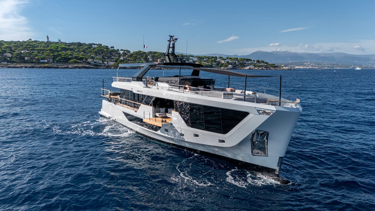 Numarine 30XP: el primer superyate híbrido del astillero turco marca una nueva era