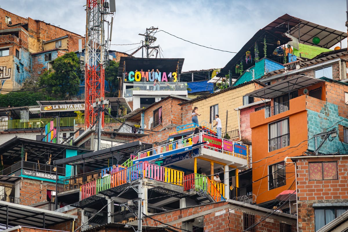 Comuna 13: comunidad, memoria y transformación en Medellín