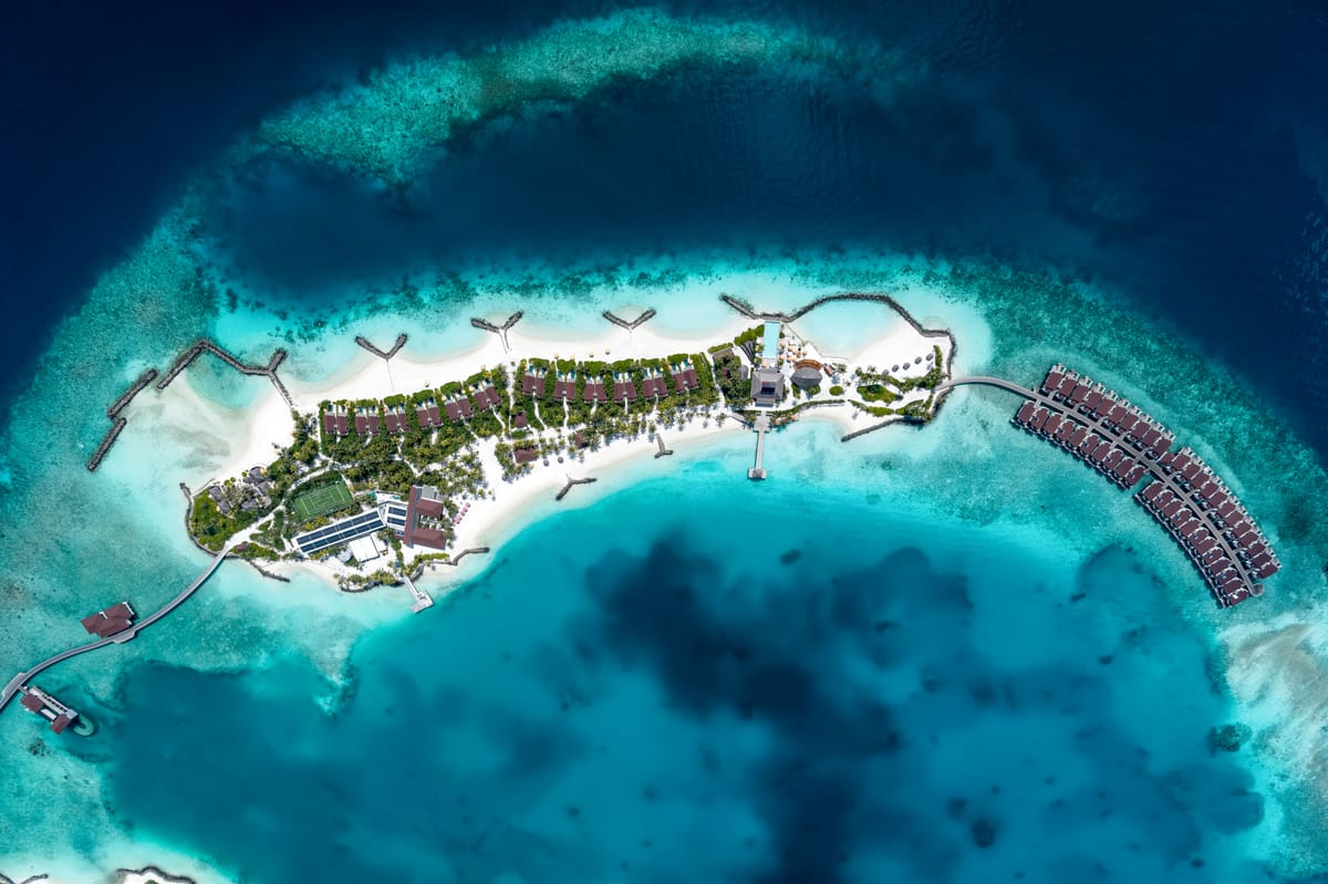 Tres resorts en Maldivas para el verano: naturaleza, romance y vida isleña