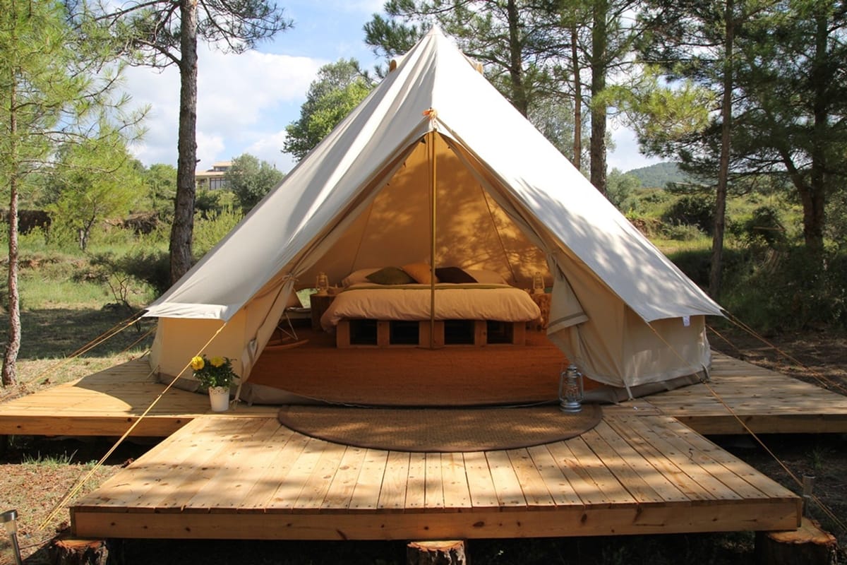 8 campings en España con encanto para viajar este verano