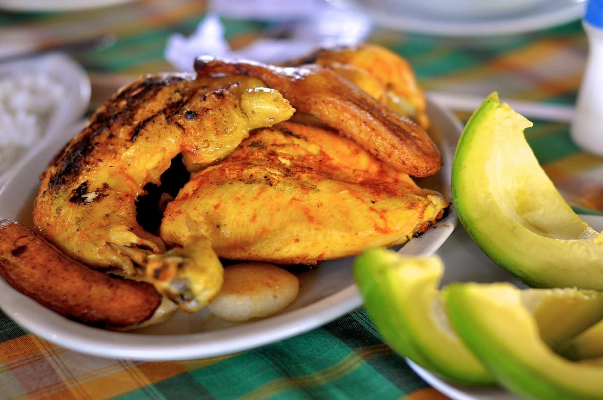¿Cuáles son los platos más típicos de la cocina colombiana?