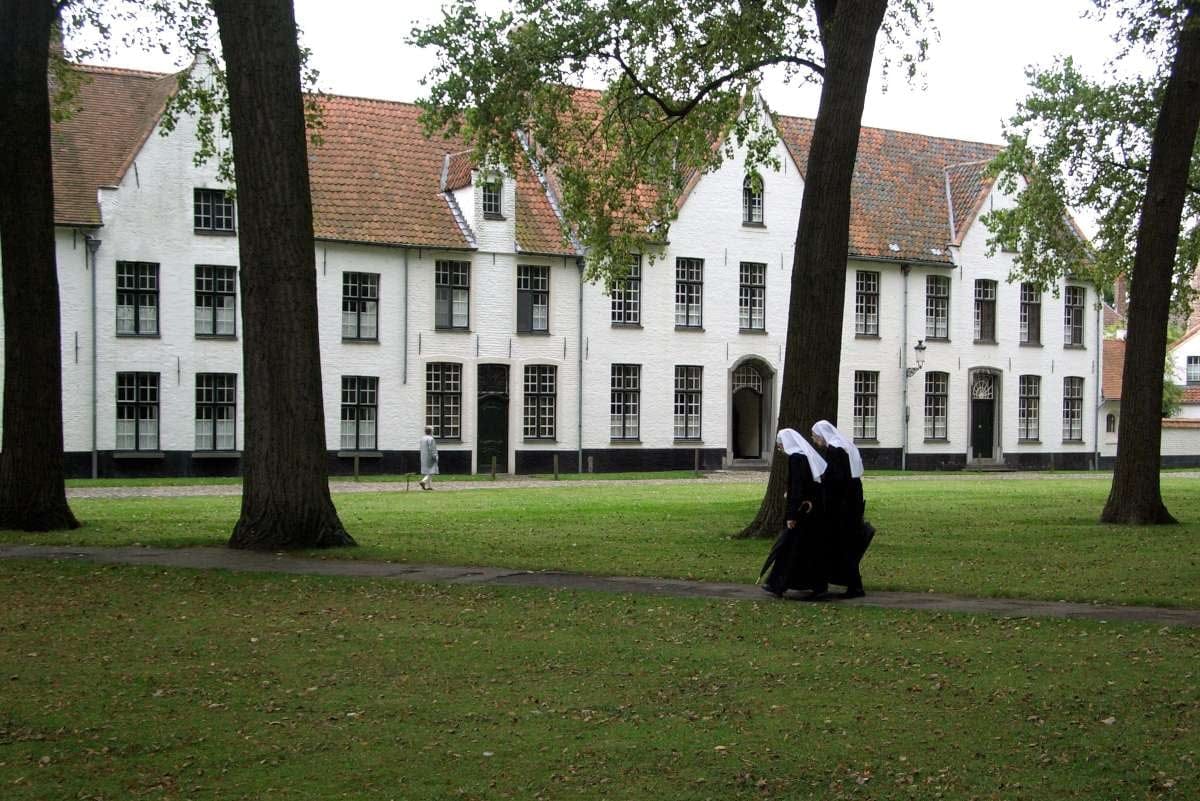 ¿Quiénes fueron las beguinas? Cuando las mujeres desafiaron a la Iglesia