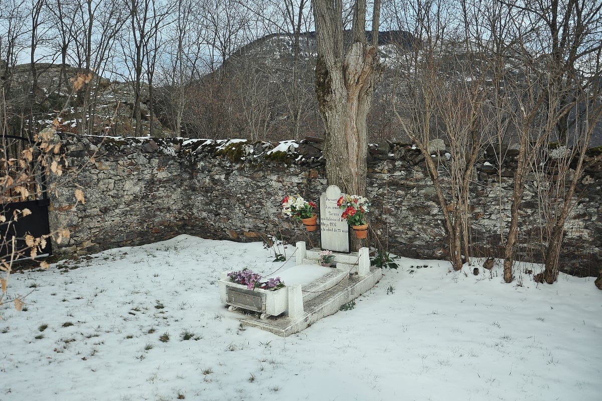 ¿Sabías que en España hay un cementerio con una sola tumba?