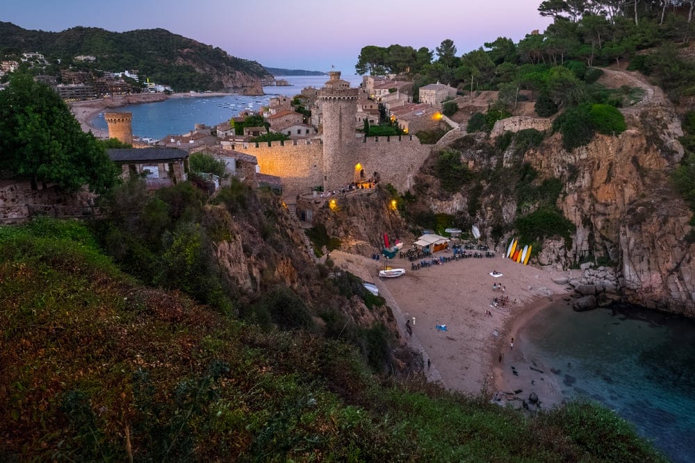 Descubriendo Tossa de Mar, la joya amurallada de la Costa Brava