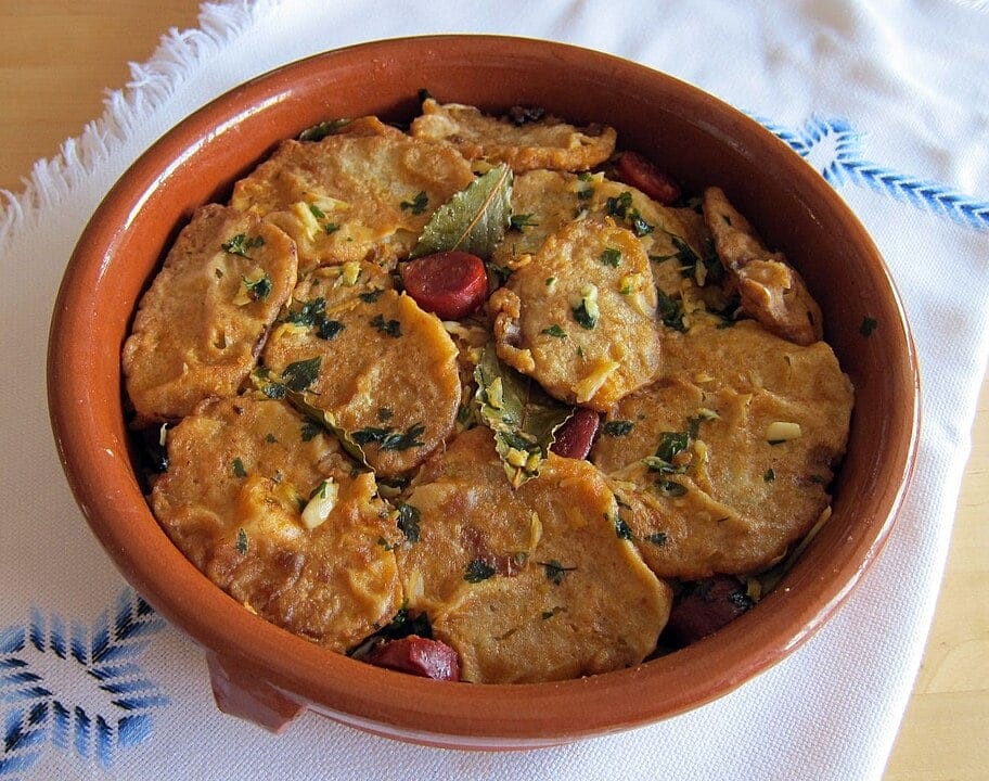 Revolconas, bravas, arrugadas… recorre España descubriendo mil formas de tomar patatas