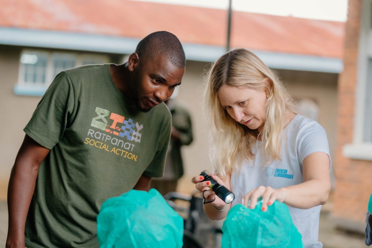 Ratpanat impulsa una campaña médica en Tanzania junto a la Fundación Elena Barraquer