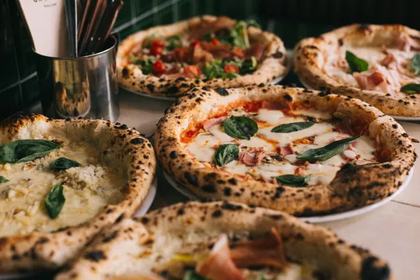 Cinco pizzerías en Madrid que te transportan a Italia