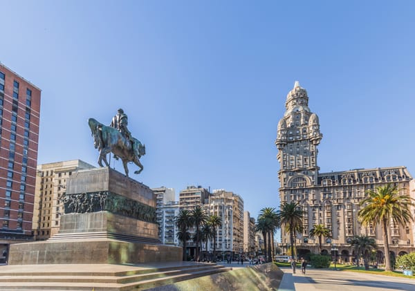 Descubriendo el Palacio Salvo: el icónico rascacielos de Montevideo