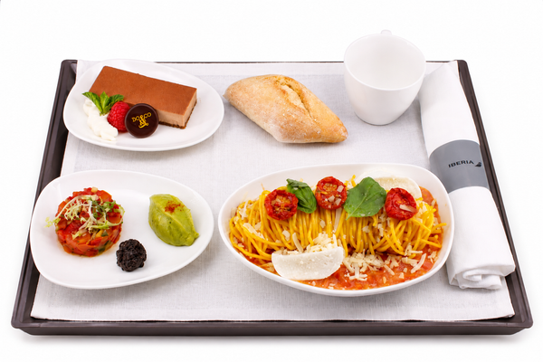 Iberia estrena menú recuperando algunos de sus platos mejor valorados