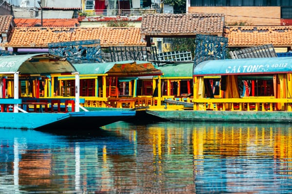 Xochimilco, donde la Ciudad de México conserva sus raíces