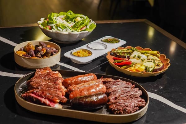Abiertos por vacaciones: cinco restaurantes para saborear el agosto madrileño