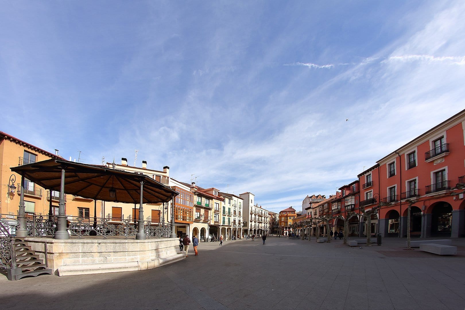 Aranda De Duero Mucho Mas Que Vino Y Lechazo Descubrir