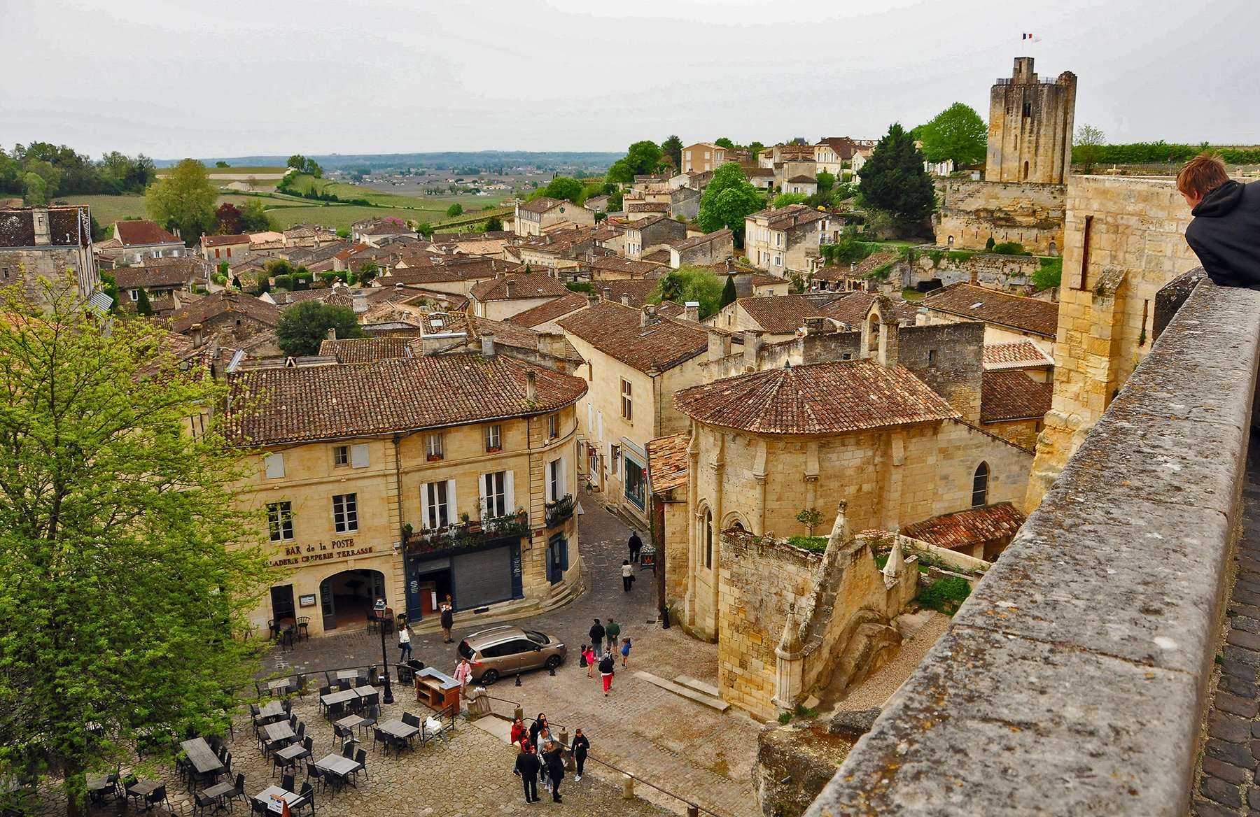 SaintÉmilion, el pueblo francés del vino y los auténticos macarons